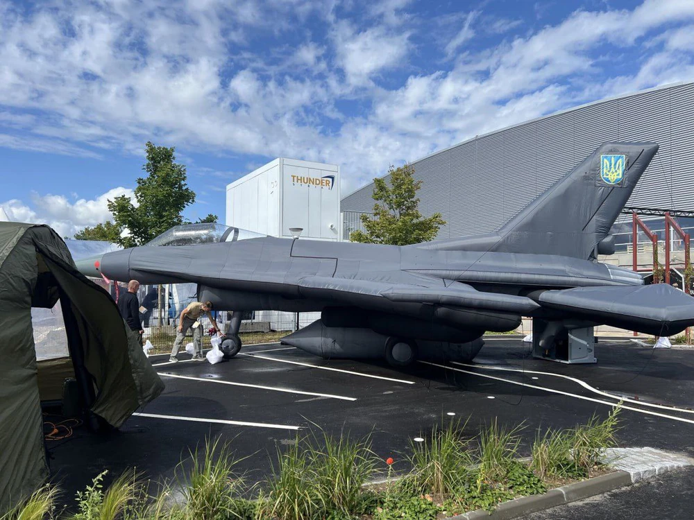 Máy bay F-16 của Ukraine. 