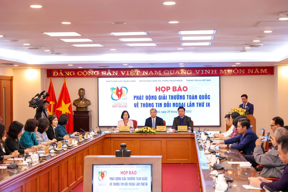 Buổi họp báo phát động Giải thưởng toàn quốc về thông tin đối ngoại lần thứ IX diễn ra ngày 29/3 tại Thông tấn xã Việt Nam. (Ảnh: Minh Sơn/Vietnam+)