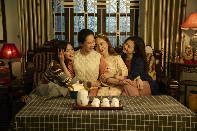 Phim truyền hình 'Gia đình mình vui bất thình lình' giành hai giải thưởng tại VTV Awards 2023. (Ảnh: VFC)