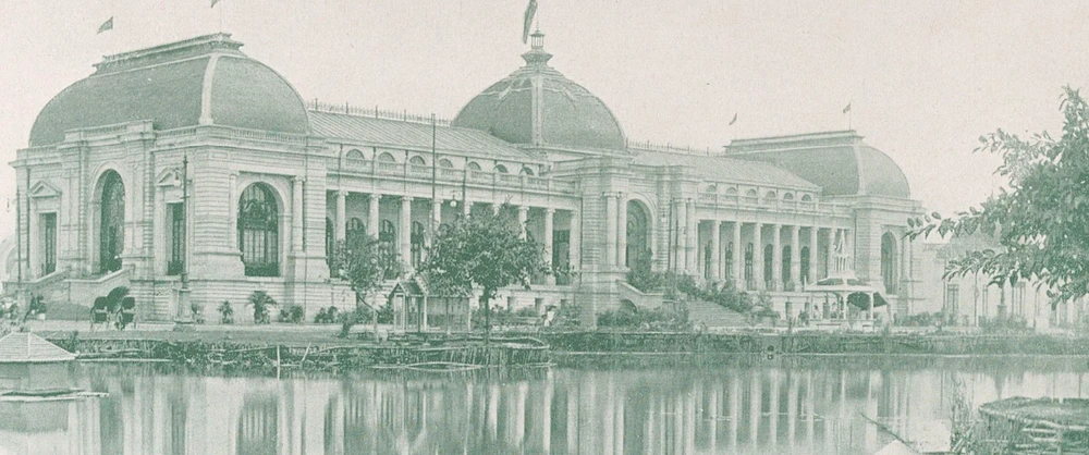 Tòa nhà trung tâm Cung Đấu xảo Hà Nội. Nguồn: Gallica.bnf.fr 