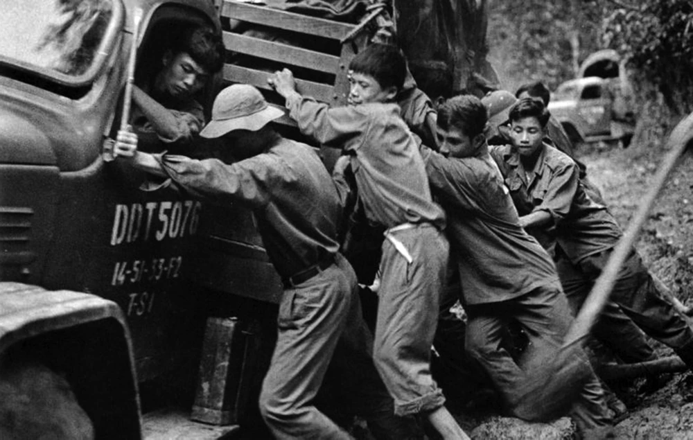 Bộ đội Trường Sơn có đóng góp to lớn trong các chiến dịch của cuộc kháng chiến chống Mỹ, cứu nước giai đoạn 1971-1975. (Ảnh tư liệu)