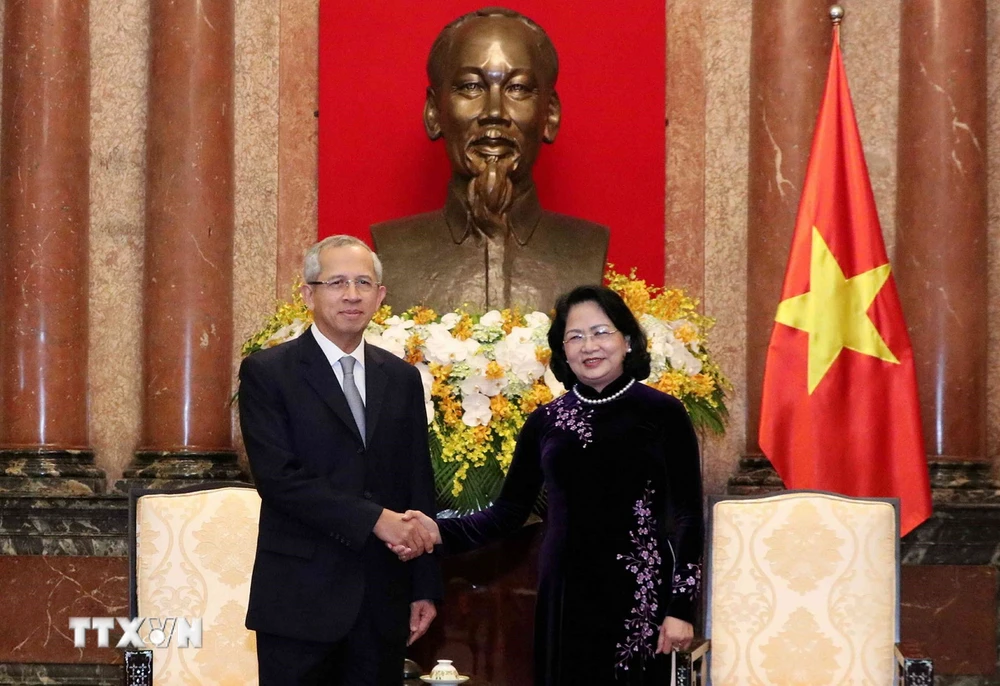 Phó Chủ tịch nước Đặng Thị Ngọc Thịnh tiếp ông Cheep Jullamon, Chánh án Tòa án tối cao Thái Lan đang ở thăm và làm việc tại Việt Nam. (Ảnh: Văn Điệp/TTXVN)