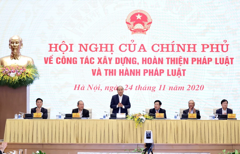 Thủ tướng Nguyễn Xuân Phúc chủ trì Hội nghị. (Ảnh: Thống Nhất/TTXVN) 