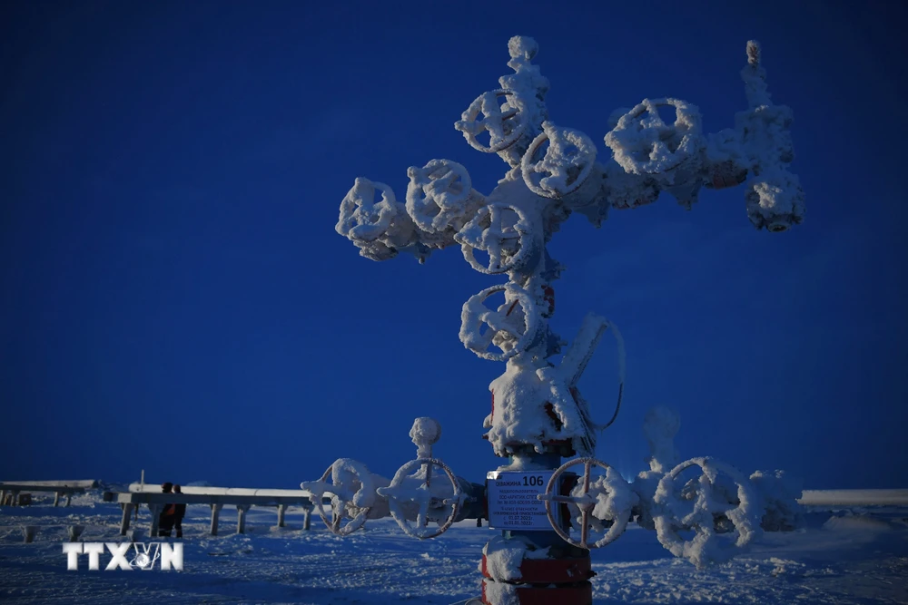 Thiết bị tại giếng khí đốt Utrenneye, nguồn cung khí đốt hóa lỏng cho dự án Novatek của Nga trên bán đảo Gydan thuộc vùng biển Kara ở Bắc cực, ngày 30/11/2021. (Ảnh: AFP/TTXVN)