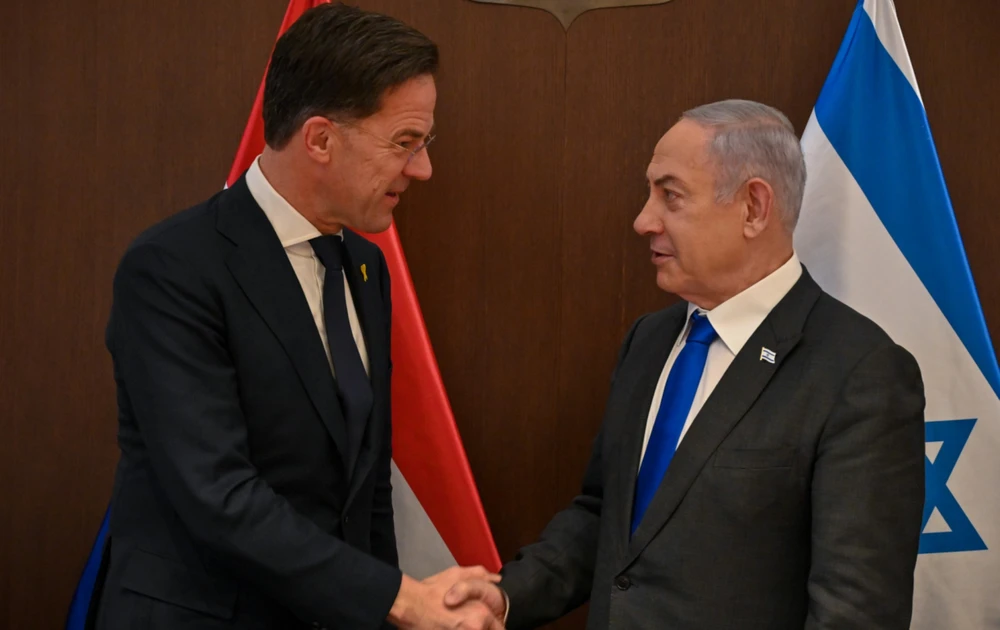 Thủ tướng Israel Benjamin Netanyahu (phải) và người đồng cấp Hà Lan Mark Rutte. (Nguồn: GPO)