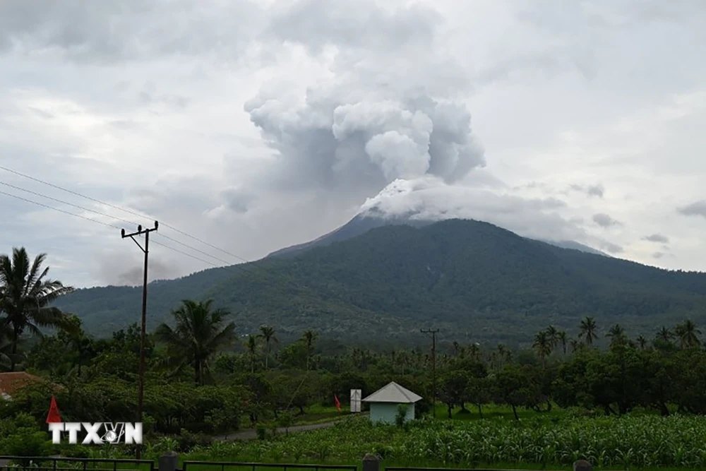 Một núi lửa ở Indonesia. (Ảnh: THX/TTXVN)