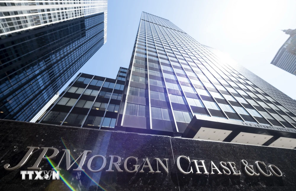 Trụ sở Ngân hàng JPMorgan Chase tại New York, Mỹ. (Ảnh: AFP/TTXVN)