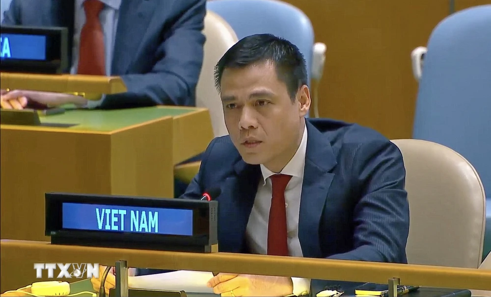Đại sứ Đặng Hoàng Giang, Trưởng Phái đoàn thường trực Việt Nam tại Liên hợp quốc, phát biểu tại phiên thảo luận. (Ảnh: Thanh Tuấn/TTXVN)