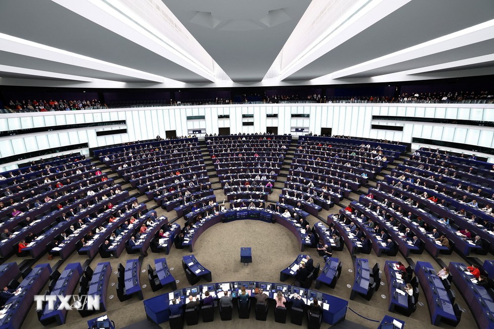 Toàn cảnh phiên họp toàn thể của Nghị viện châu Âu (EP) ở Strasbourg, Pháp ngày 13/3/2024. (Ảnh: AFP/TTXVN)