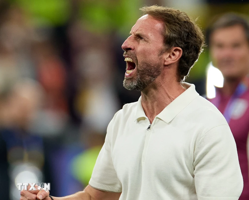 Niềm vui của ông Gareth Southgate, huấn luyện viên đội tuyển Anh, sau khi đội nhà giành thắng lợi 2-1 trước Hà Lan. (Ảnh: THX/TTXVN)