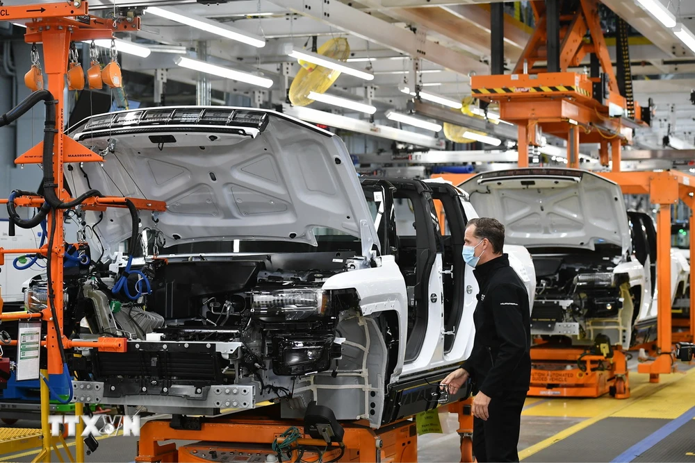 Dây chuyền sản xuất ôtô tại nhà máy của General Motors ở Detroit, Michigan (Mỹ). (Ảnh: AFP/TTXVN)