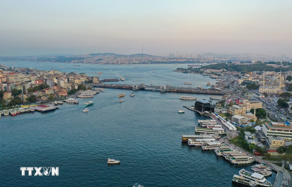 Eo biển Bosphorus ở Istanbul, Thổ Nhĩ Kỳ. (Ảnh: THX/TTXVN)