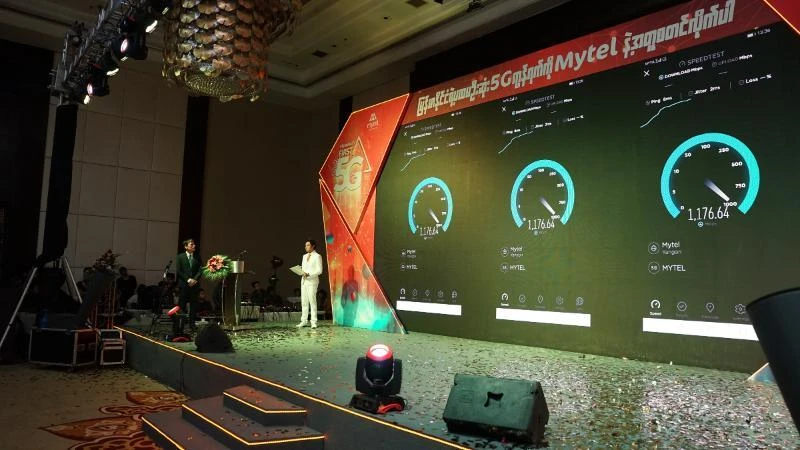 Mytel tiến hành kiểm tra tốc độ mạng 5G trong dịp ra mắt tại Myanmar. (Ảnh: Viettel)