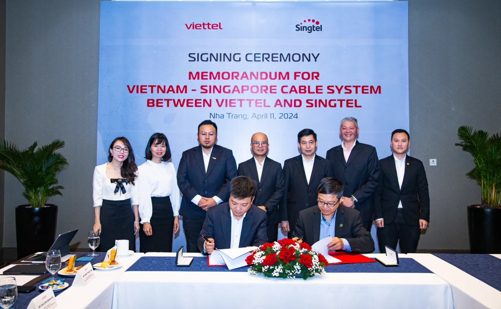 Lễ ký kết Viettel và Singtel. (Ảnh: Viettel)