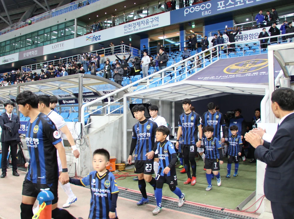 Công Phượng ra sân trong đội hình chính của Incheon United. (Nguồn: Mạnh Hùng/TTXVN)