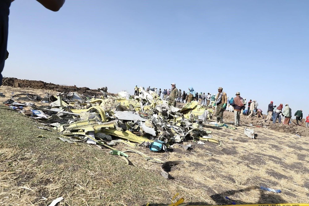 Hiện trường vụ rơi máy bay của hãng hàng không Ethiopian Airlines gần Bishoftu, Ethiopia, ngày 11/3/2019. (Nguồn: THX/ TTXVN)