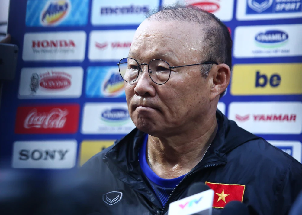Huấn luyện viên Park Hang-seo lo lắng Đoàn Văn Hậu có thể không thể dự SEA Games 30. (Ảnh: Nguyên An)