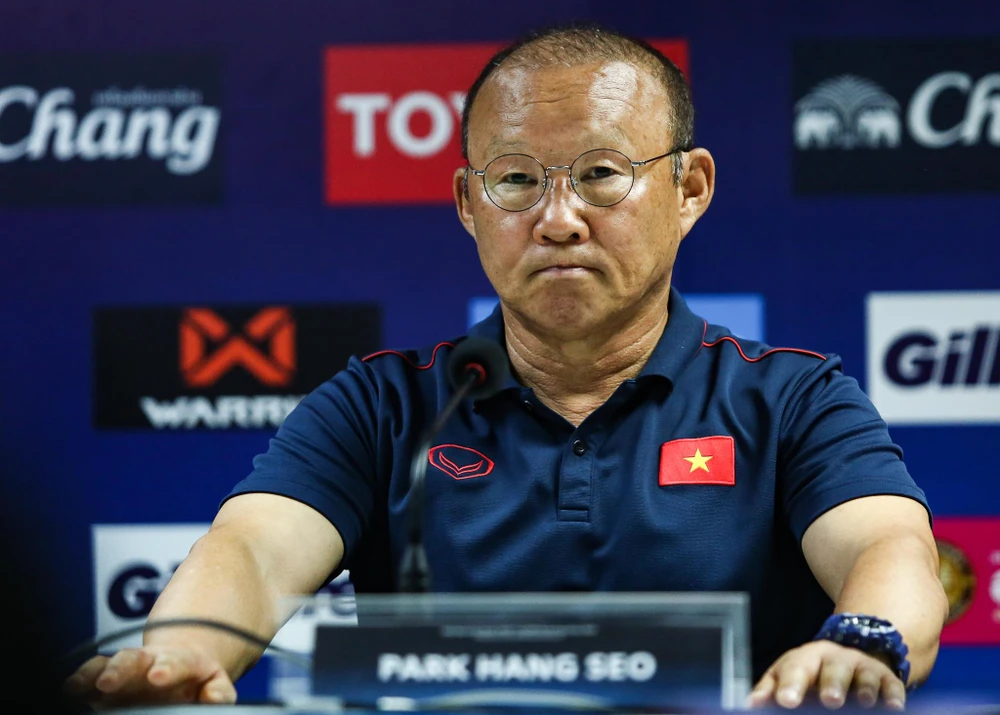 Huấn luyện viên Park Hang-seo tỏ ra yên tâm về Đoàn Văn Hậu nhưng lo lắng với Công Phượng sau khi cả hai vừa trở về từ châu Âu. (Ảnh: Nguyên An)