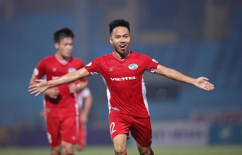 Tiền vệ Khắc Ngọc được tiến cử lên tuyển Việt Nam tại vòng loại World Cup 2022 và AFF Cup 2020. (Ảnh: Nguyên An/Vietnam+)