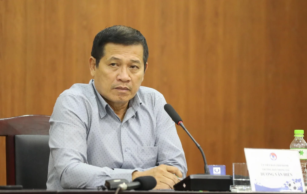 Trưởng Ban trọng tài Dương Văn Hiền khẳng định trọng tài V-League không có tiêu cực. (Ảnh: Phúc Tá/Vietnam+) 