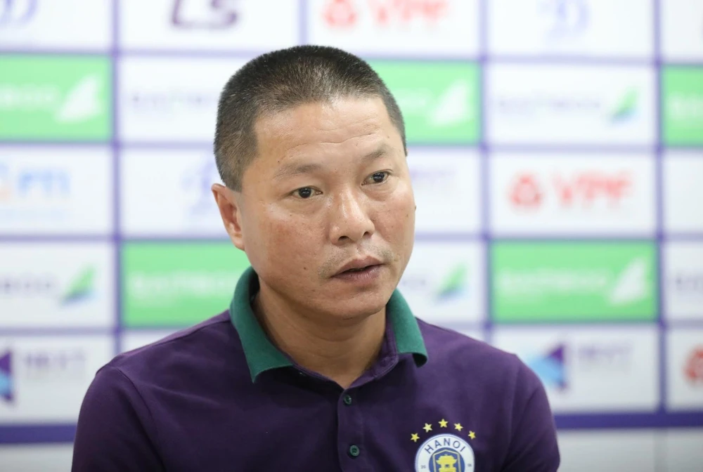 HLV Chu Đình Nghiêm có thể bị cấm chỉ đạo ở vòng đấu cuối cùng V-League 2020 cùng Hà Nội FC. (Ảnh: Hiển Nguyễn/Vietnam+)