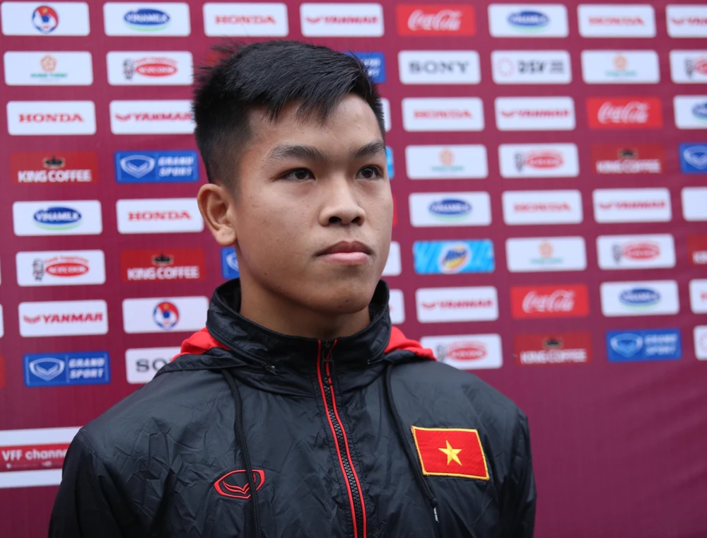 Tiền vệ Hữu Thắng vừa vô địch hạng Nhất Quốc gia 2020 cùng câu lạc bộ Bình Định. (Ảnh: Hiển Nguyễn/Vietnam+) 