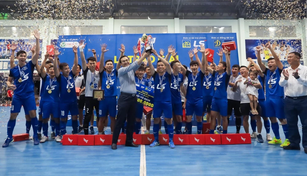 Câu lạc bộ Thái Sơn Nam vô địch giải Futsal thành phố Hồ Chí Minh mở rộng lần 14. (Ảnh: CLB Thái Sơn Nam) 