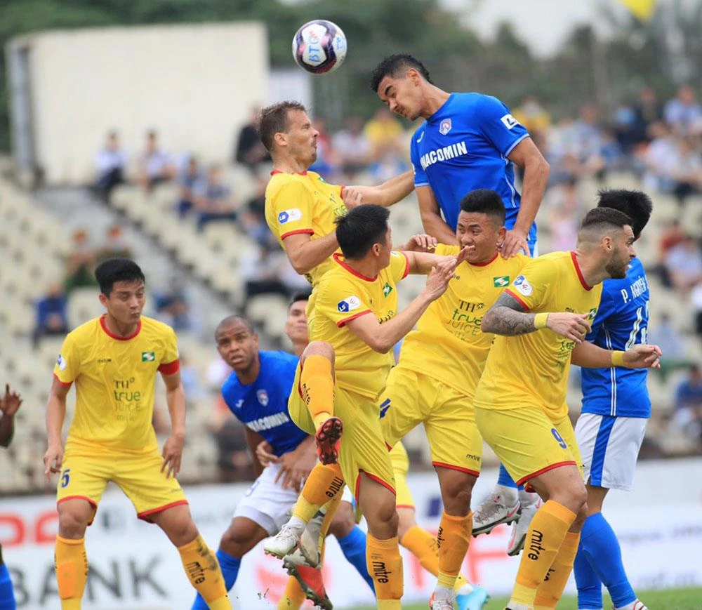 Sông Lam Nghệ An thắng 1-0 Quảng Ninh trên sân Vinh chiều 18/3. (Ảnh: VPF) 
