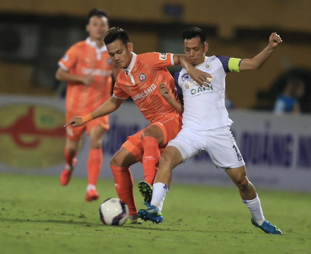 Hà Nội FC thua trận thứ hai liên tiếp sau khi bị Bình Định đánh bại ngay trên sân nhà. (Ảnh: VPF)