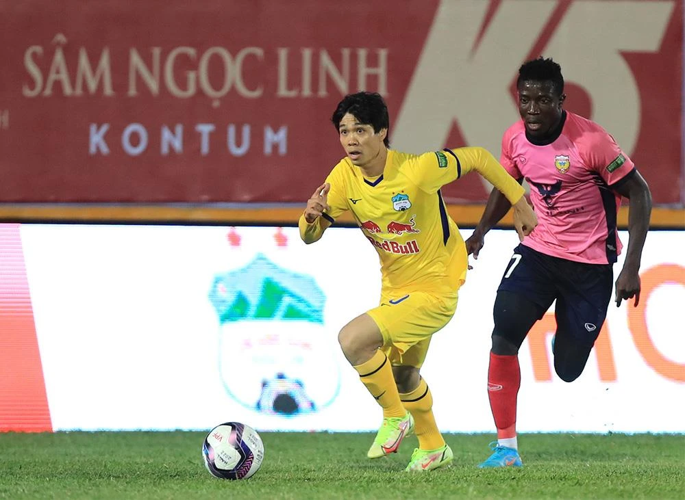 Hoàng Anh Gia Lai đang tìm kiếm chiến thắng đầu tiên tại V-League 2022. (Ảnh: VPF) 