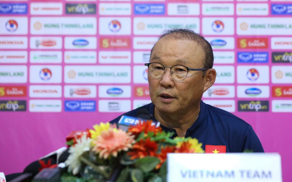 Huấn luyện viên Park Hang-seo chưa yên tâm về đội tuyển Việt Nam trong quá trình chuẩn bị cho AFF Cup 2022. (Ảnh: VFF) 