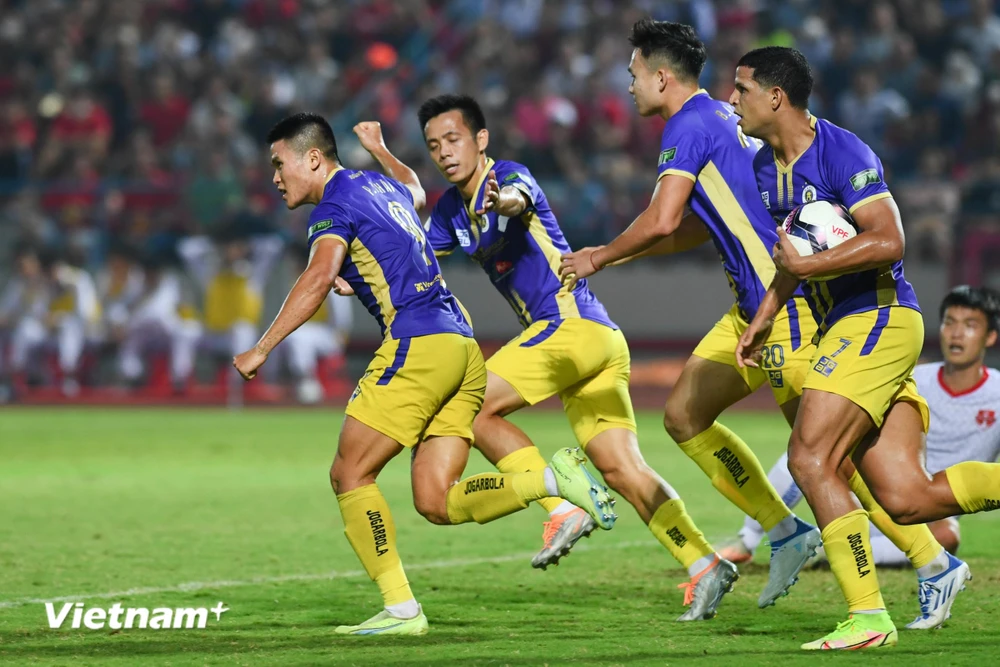 Hà Nội FC đánh mất cơ hội lớn nắm ưu thế vô địch vì thất bại trước Hải Phòng. (Ảnh: PV/Vietnam+) 