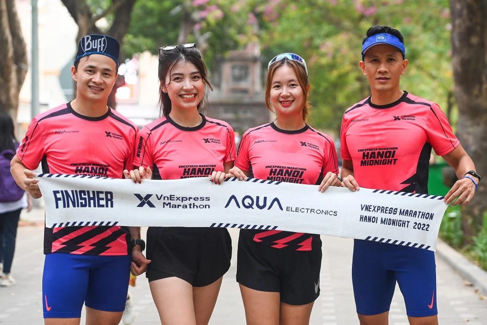 Trang phục thi đấu của giải chạy VnExpress Marathon Midnight 2022 ở Hà Nội. (Ảnh: VnExpress) 