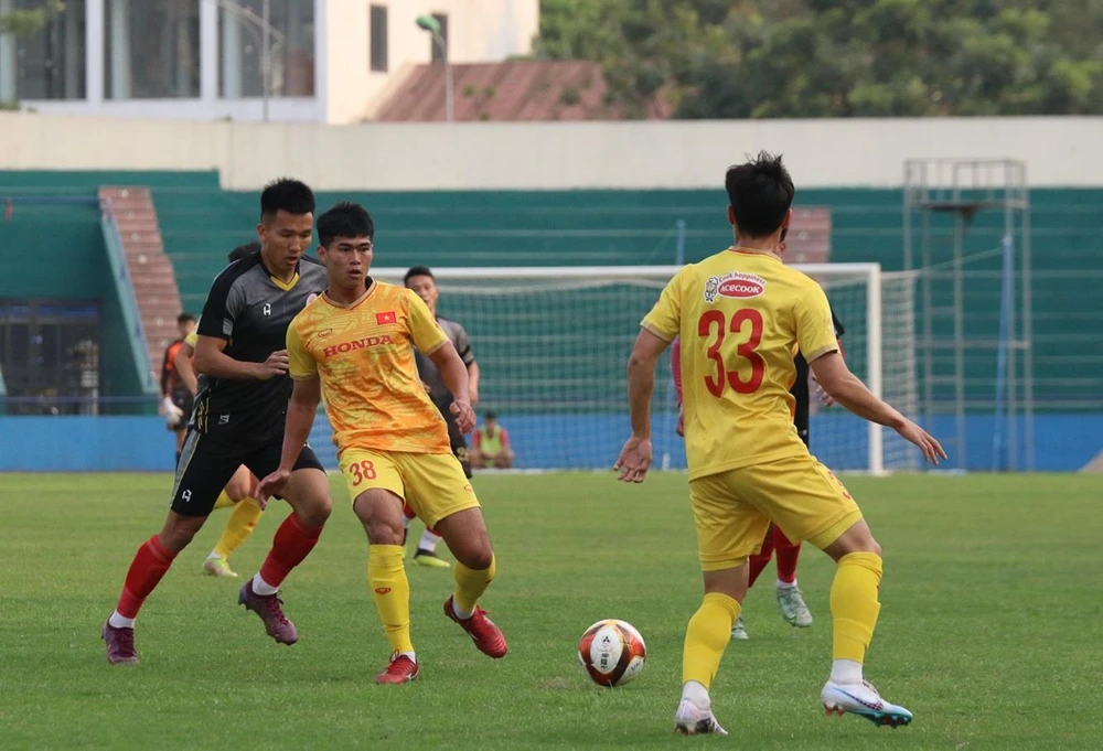U23 Việt Nam đang dần thích nghi với phong cách huấn luyện và triết lý bóng đá của ông Philippe Troussier. (Ảnh: VFF) 