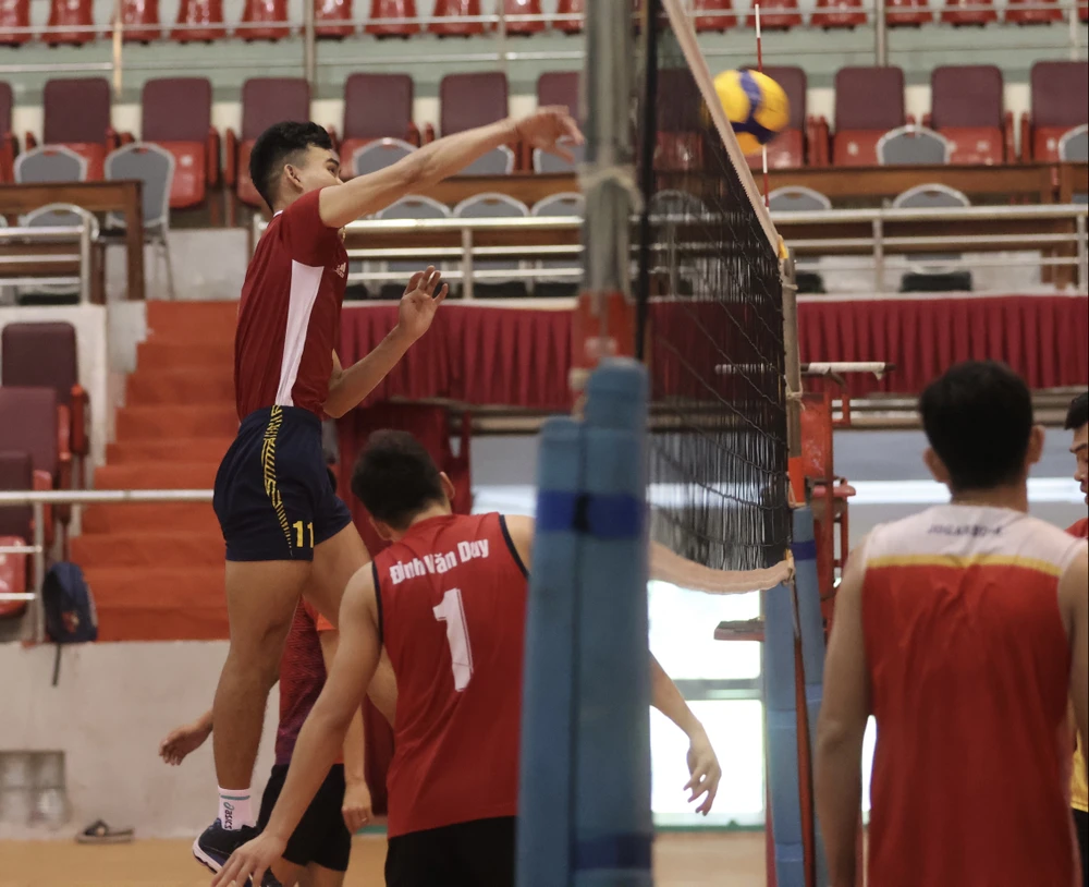 Đội tuyển bóng chuyền nam Việt Nam sẽ gặp Thái Lan tại SEA Games 32. (Ảnh: PV/Vietnam+)