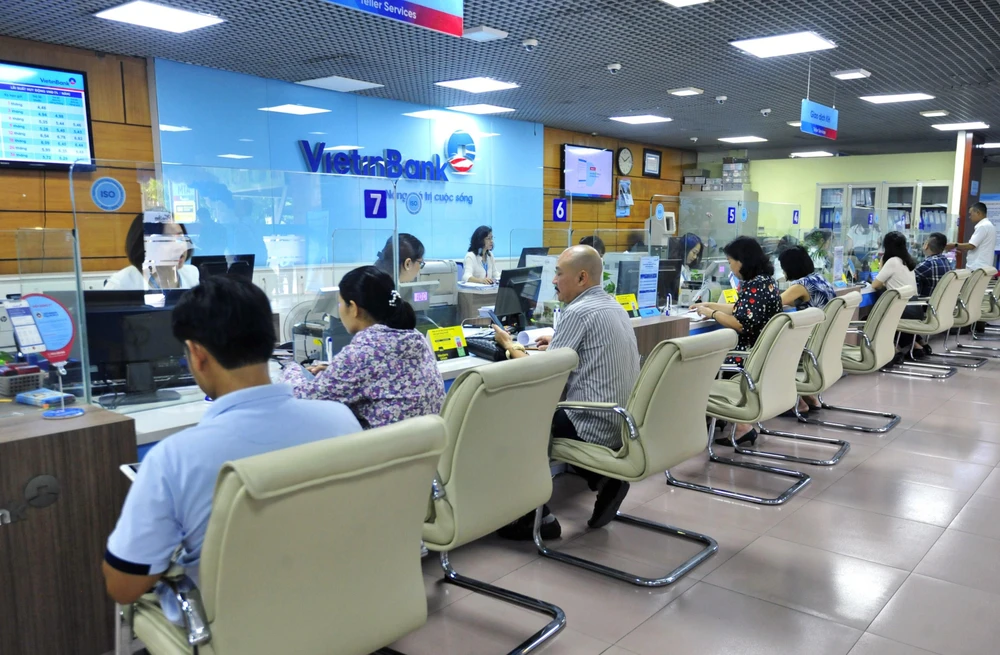 Giao dịch tại VietinBank. (Ảnh: CTV)