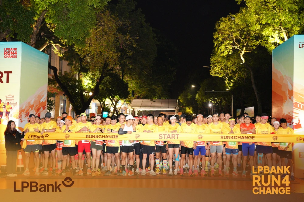Giải chạy “LPBank – Run4Change” lan tỏa tinh thần chuyển đổi mạnh mẽ và lối sống tích cực. (Ảnh: Vietnam+)