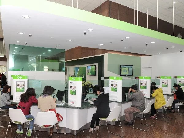 Vietcombank giảm 1,5% lãi suất cho vay hỗ trợ và thúc đẩy tăng trưởng kinh tế. (Ảnh: Vietnam+)