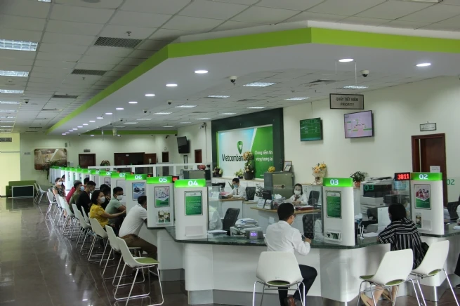 Vietcombank dự định sẽ nhận chuyển giao bắt buộc ngân hàng yếu trong năm 2024. (Ảnh: Vietnam+)