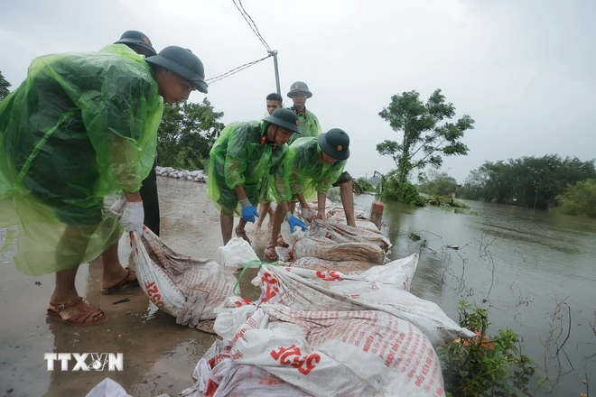 ttxvn_bo doi giup dan 3.jpg