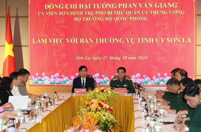 ttxvn_dai tuong phan van giang 3.jpg