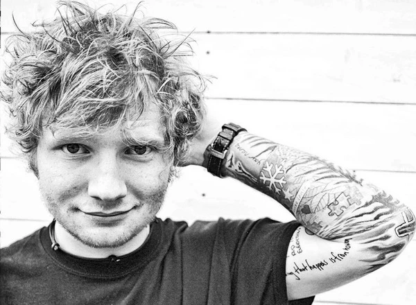 Ed Sheeran - The foolish singer who is loved by thousands of people photo 1