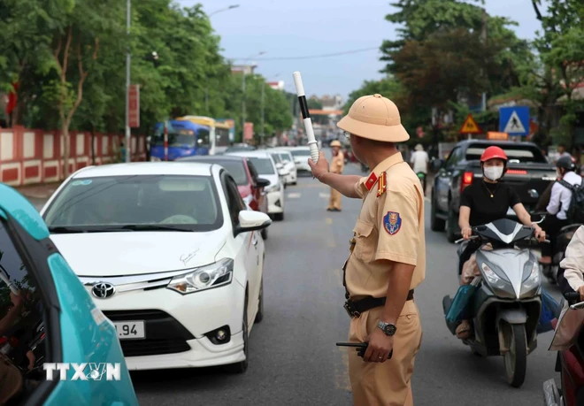 ttxvn-cau phong chau 21.jpg