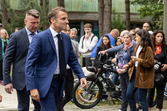 tong thong macron.jpg