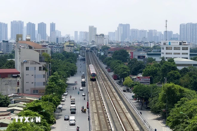 ttxvn_duong_sat_do_thi_nhon_-_ga_ha_noi_doan_tren_cao_1708.jpg