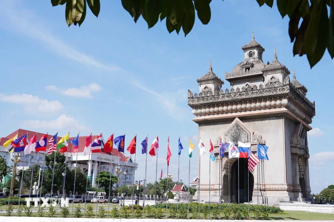 ttxvn_lao_tang_cuong_dam_bao_an_ninh_an_toan_cho_hoi_nghi_cap_cao_asean_lan_thu_44-45_0610.jpg