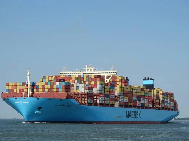 2210_Margrethe_Maersk.jpg.jpg