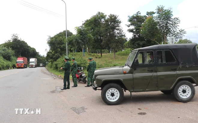 ttxvn bien phong quang tri chong buon lau4_resize.jpg