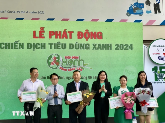 TTXVN_1010 tieu dung xanh 2.jpg