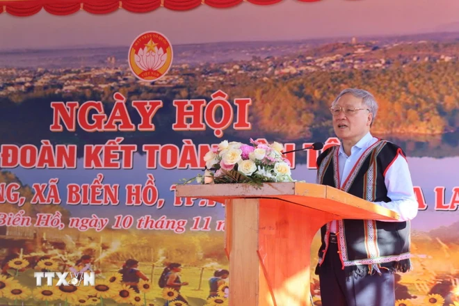 TTXVN_1011 Pho Thu tuong Nguyen Hoa Binh 2.jpg